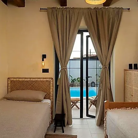 Blacksmith's House - Secluded Heated Pool Oasis Near Zadar Hotell 4*