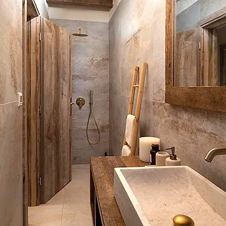 Blacksmith's House - Secluded Heated Pool Oasis Near Zadar Hotell Posedarje