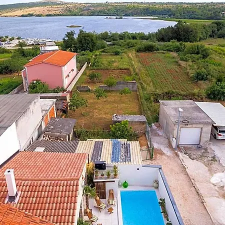 Hotell Blacksmith's House - Secluded Heated Pool Oasis Near Zadar 4*