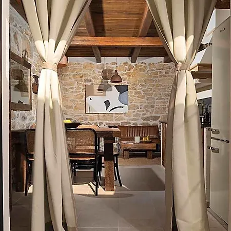 Blacksmith's House - Secluded Heated Pool Oasis Near Zadar