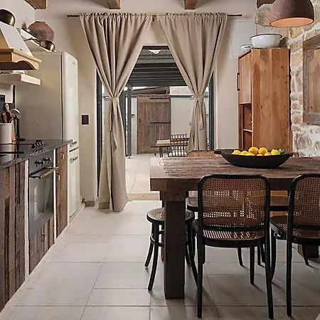 Blacksmith's House - Secluded Heated Pool Oasis Near Zadar 4*